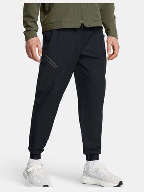 Under Armour Men’s Black Athletic Jogger Sweatpants